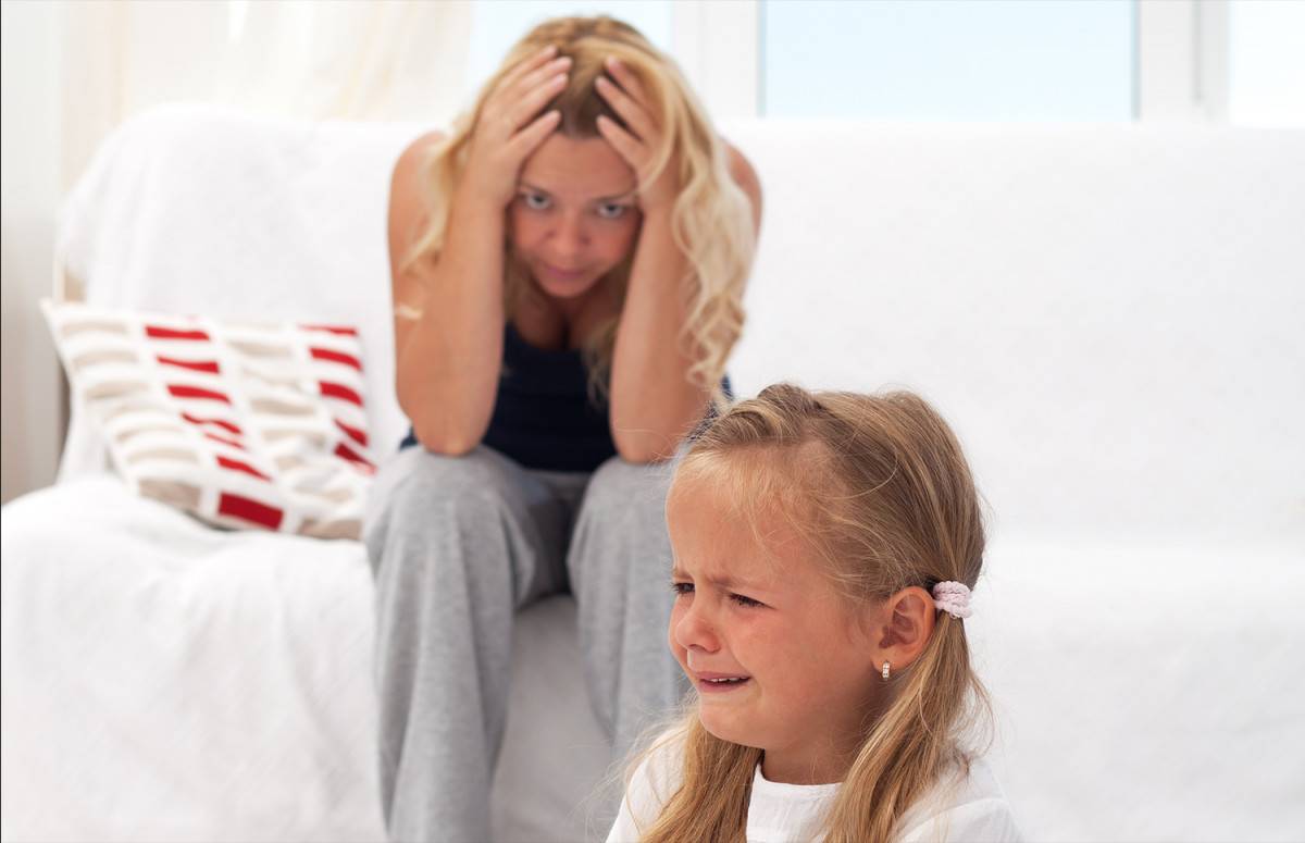Как реагировать на слезы ребенка: 5 фатальных ошибок родителей
