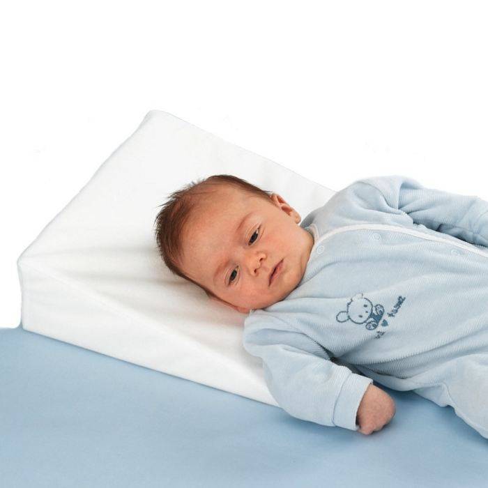 Когда можно спать ребенку на подушке: нужна ли подушка ребенку до года, опасность и польза для здоровья