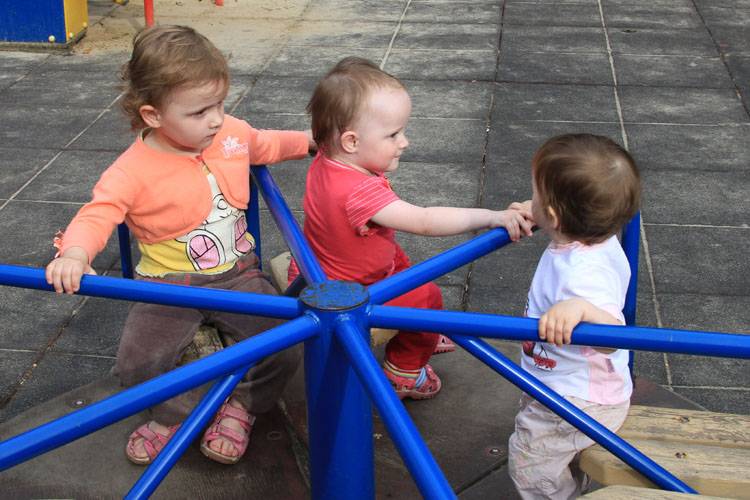 «не травить! в любом случае». мама особого ребенка — о скандале на детской площадке в петербурге