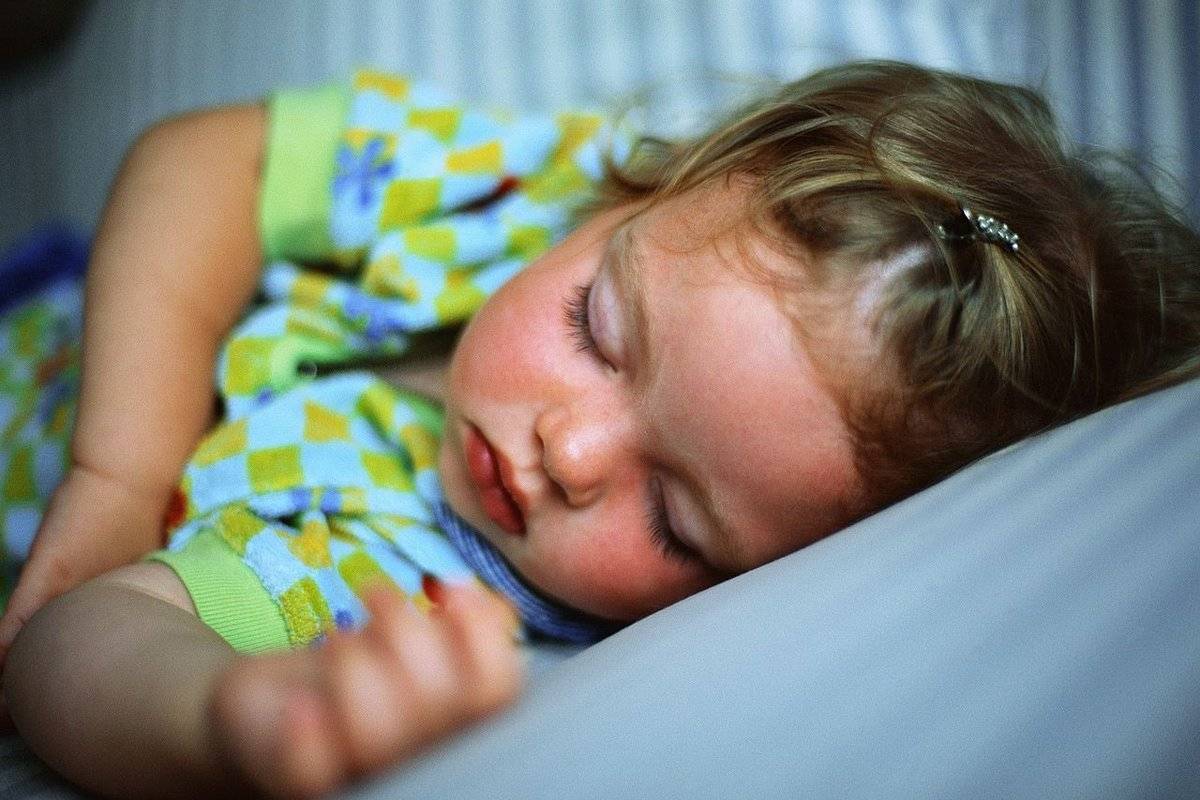 Ребенок часто просыпается ночью | что делать, если ребенок плохо спит и почему часто просыпается ночью