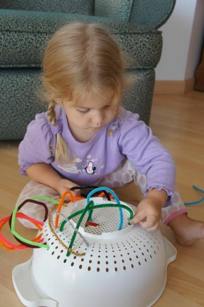 Как научить ребенка играть самому