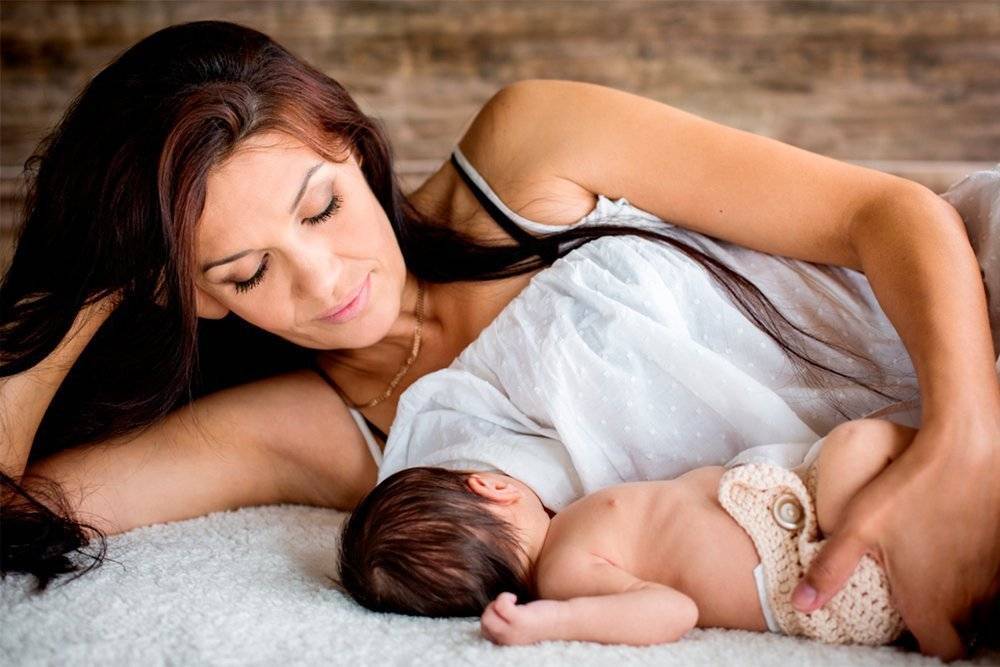 Гнездование при грудном вскармливании | уроки для мам