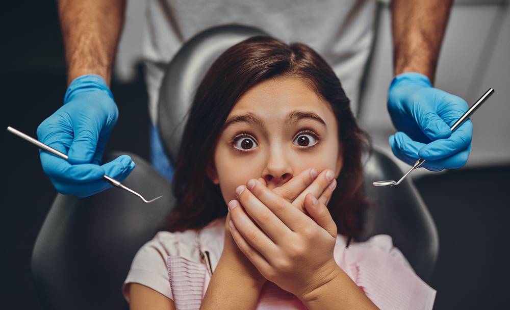 Что делать, если ребенок боится лечить зубы - подготовка ребенка к визиту к врачу