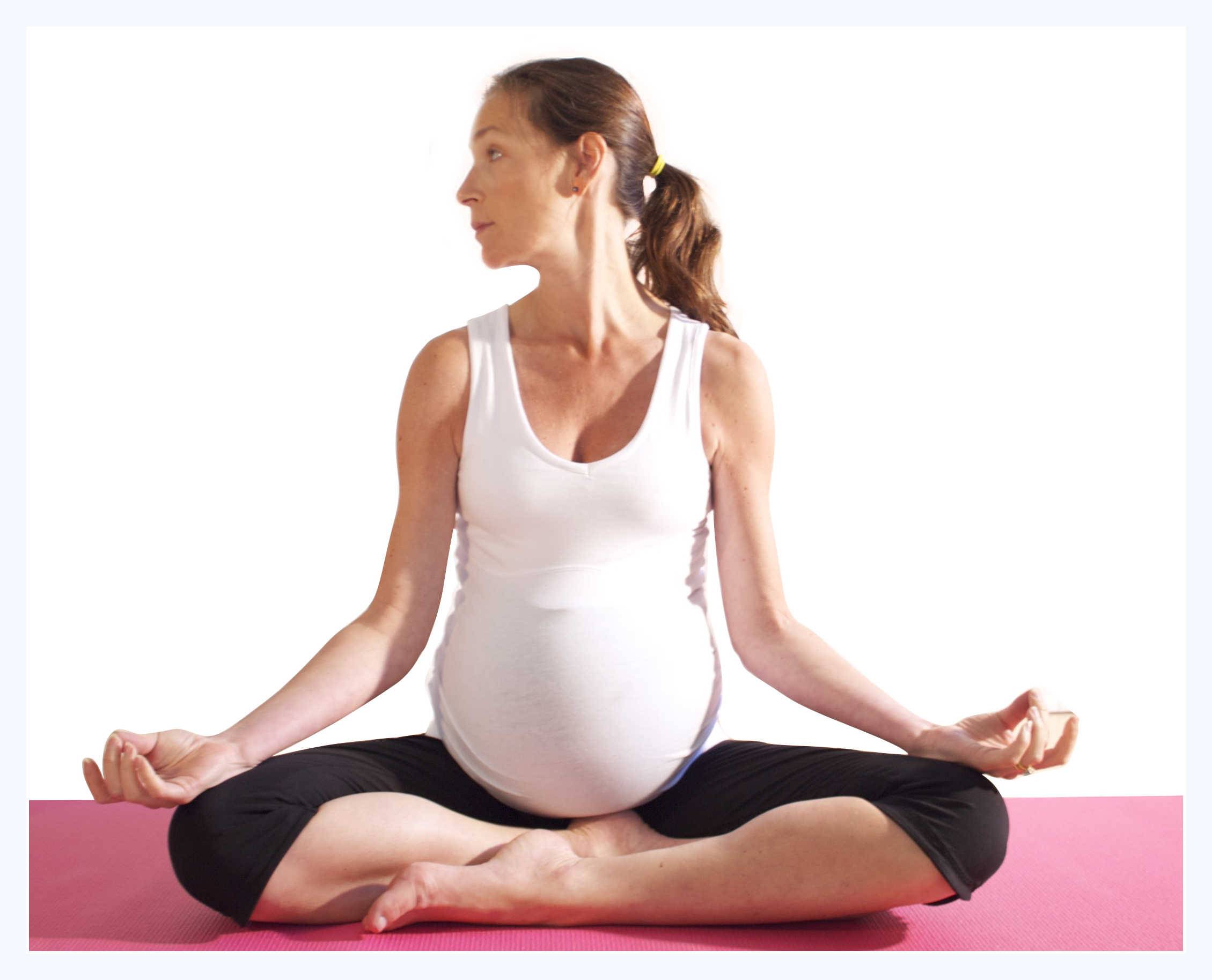 Йога для беременных: 1, 2, 3 триместр, видео, в домашних условиях, отзывы, польза и вред, противопоказания