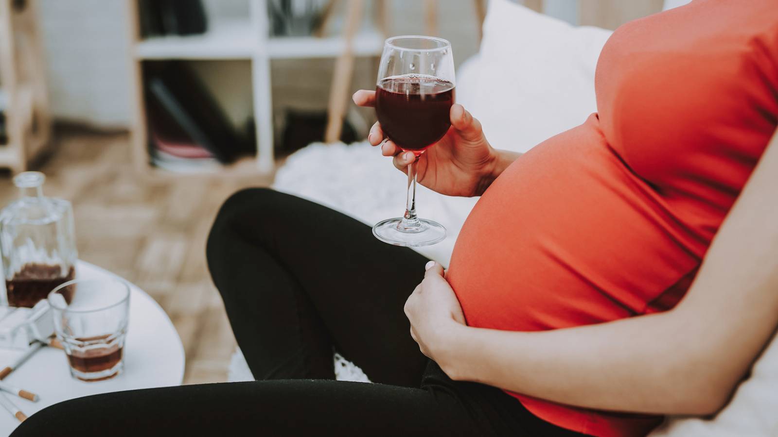 Можно ли беременным вино: советы специалистов