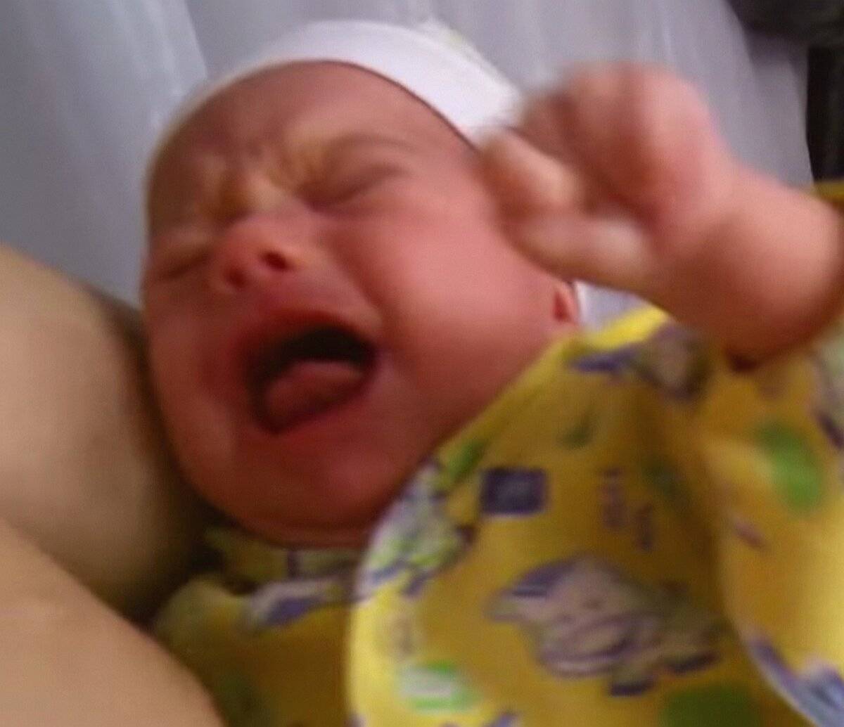 О чём плачет новорожденный?