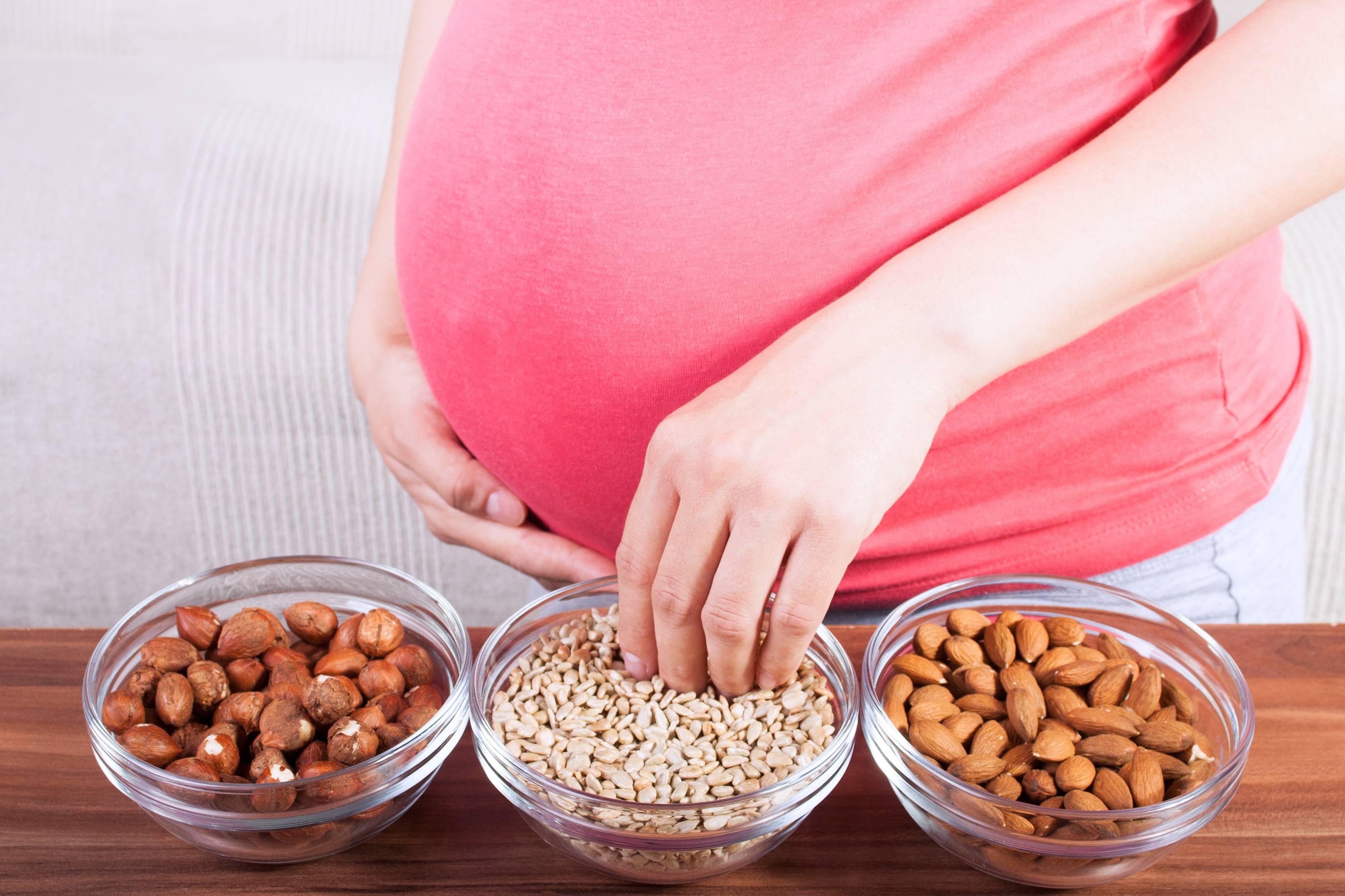 Укрепление иммунитета без вреда для здоровья: можно ли арахис при беременности и какие противопоказания?