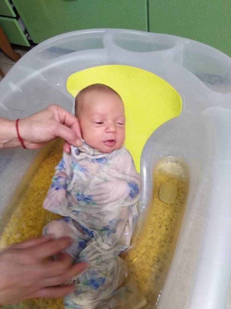 Температура воды для купания новорожденного | уроки для мам