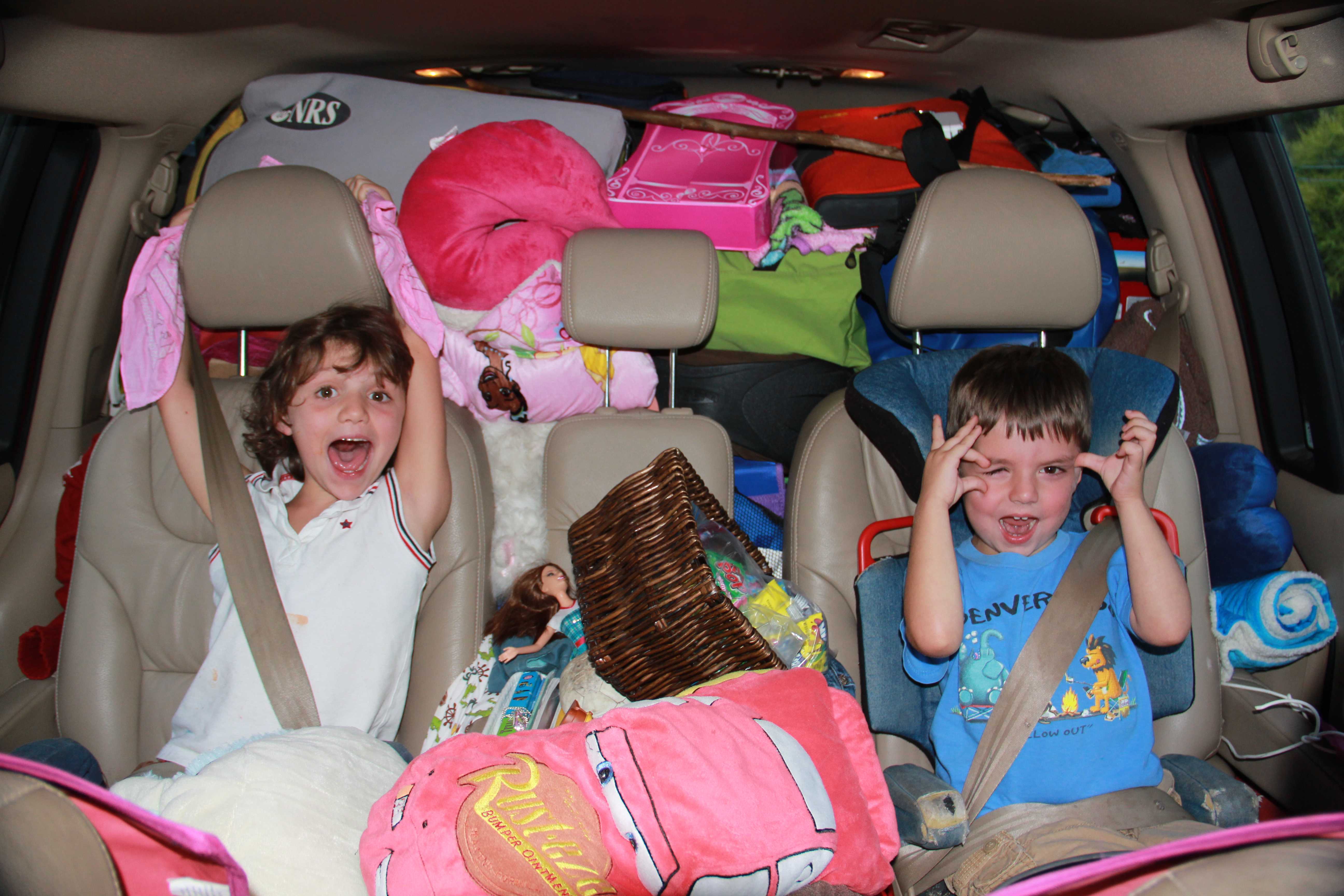 Брать детей в путешествия. Путешествие с малышом. Путешествие на машине. Поездка с детьми. Путешествие на машине с детьми.