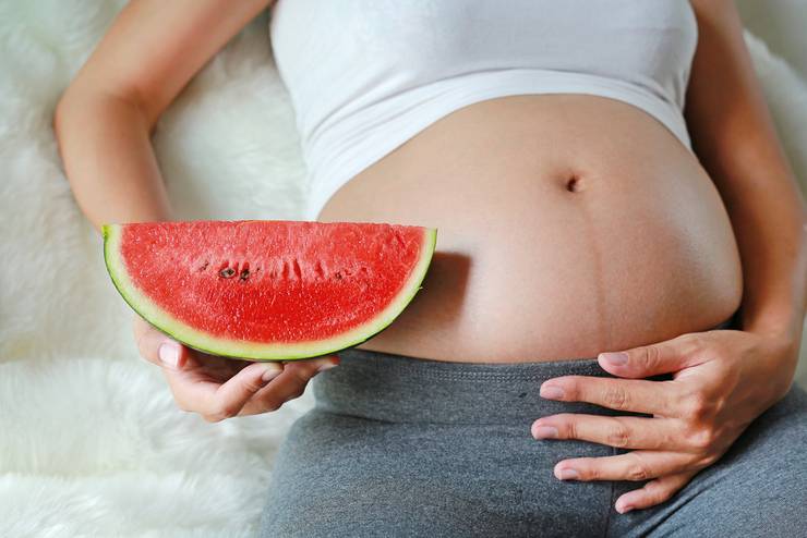 Арбуз при беременности - польза и вред