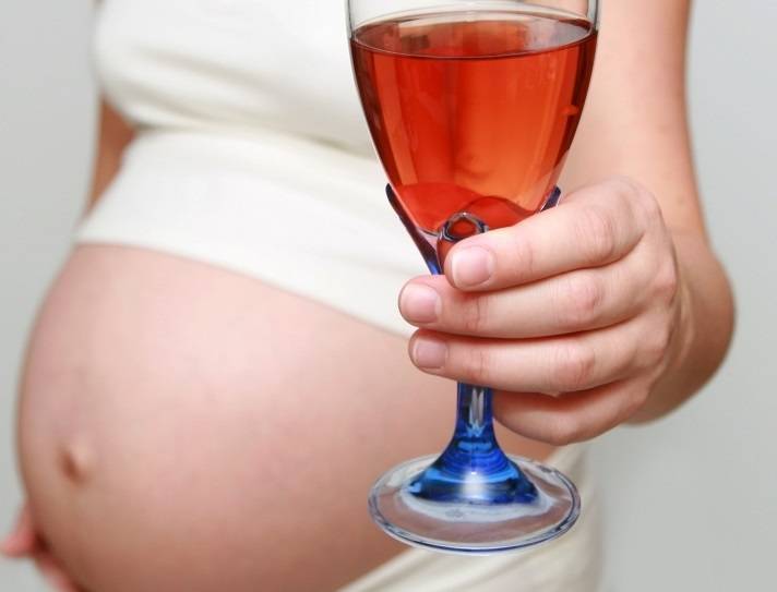 Можно ли пить чай каркаде при беременности. польза и вред каркаде во время беременности — беременность. беременность по неделям.