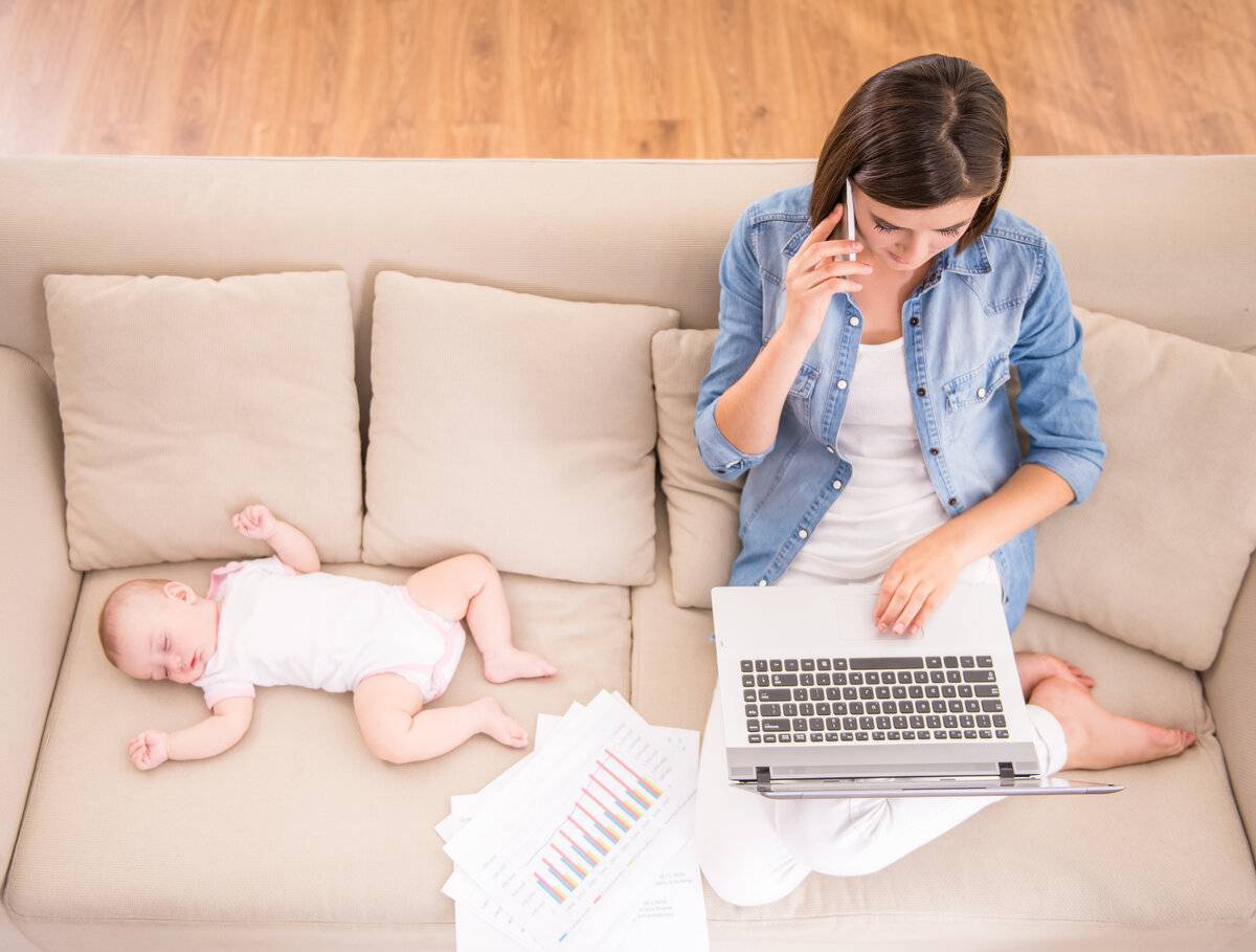 Как заработать в декрете на дому без вложений: топ-10 способов для мам
