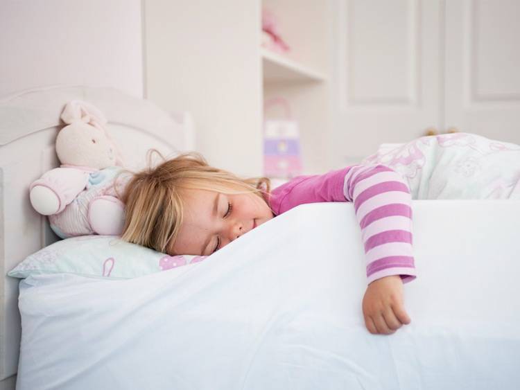 Как отучить ребенка от совместного сна с родителями, методики, которые помогут научить ребенка спать отдельно