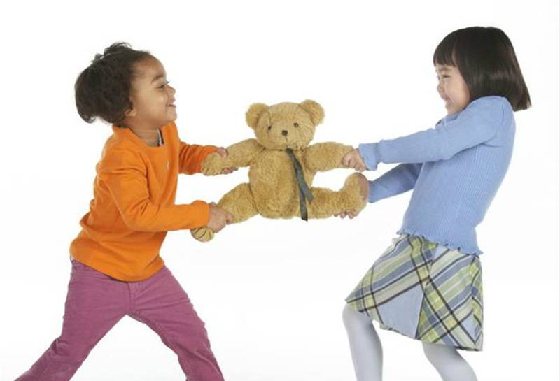 Как вести себя на детской площадке без конфликтов (часть 3)