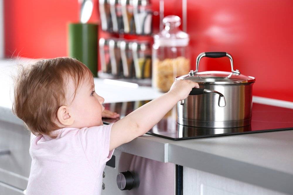Как обезопасить дом для ребенка: 5 простых правил | legko.com