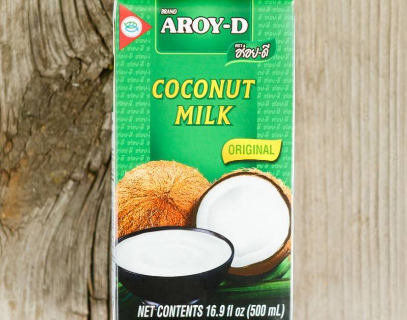 Кокосовое молоко: состав, способы применения, разбор полезных и вредных свойств