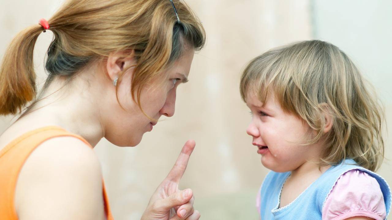 Ребенок не слушается: почему и что делать?