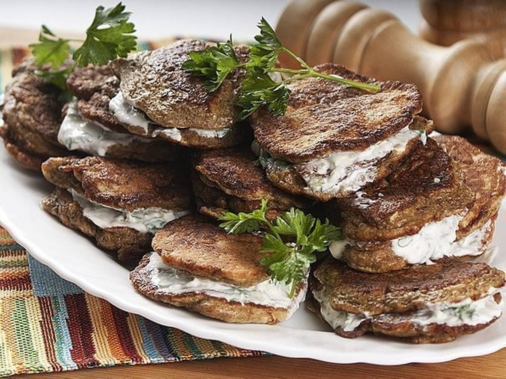 15 рецептов нежных и очень вкусных печеночных оладий