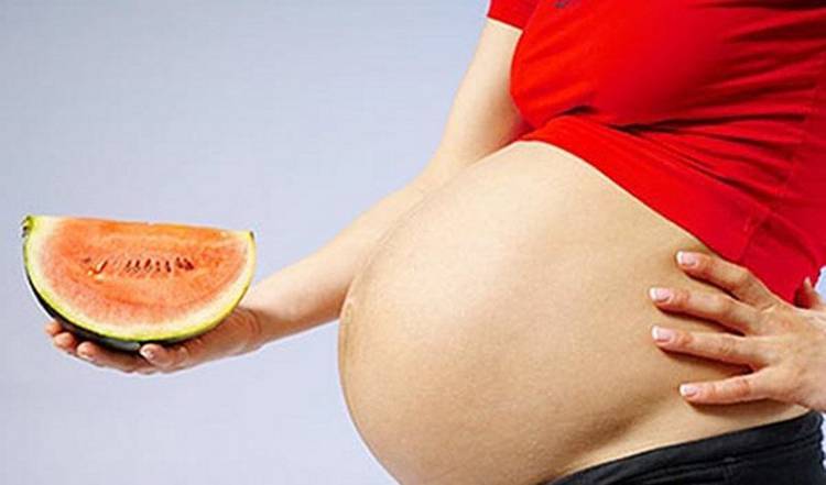 Арбуз при беременности: можно ли / чем полезен и вреден