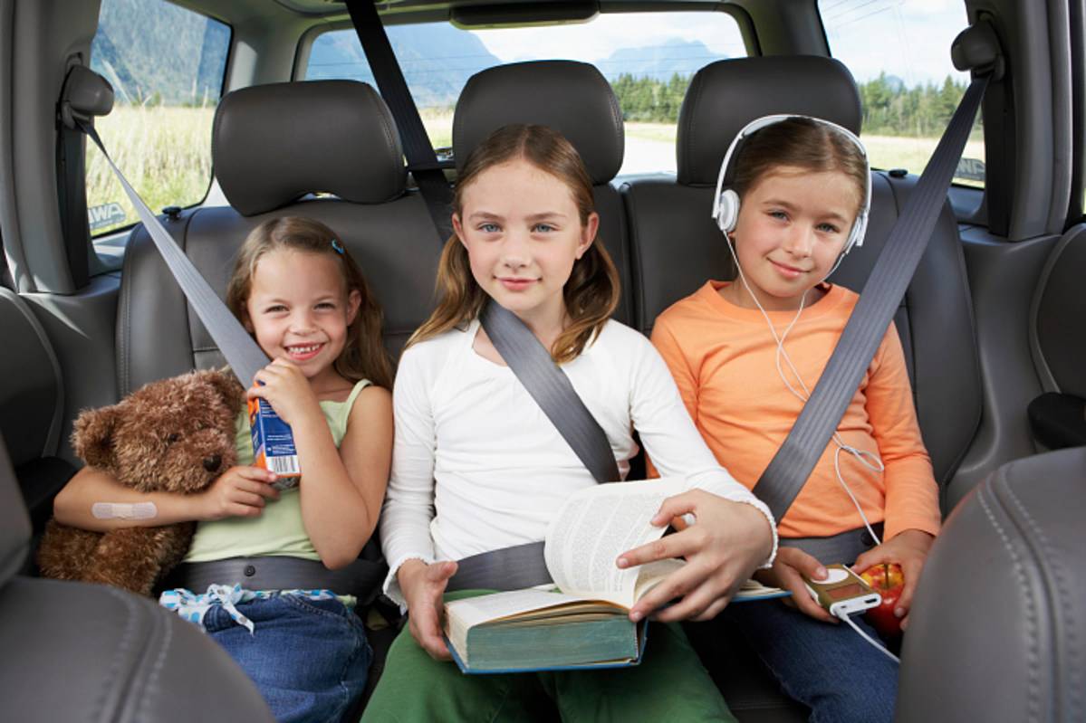 Поездки с детьми на дальние расстояния: советы педиатра