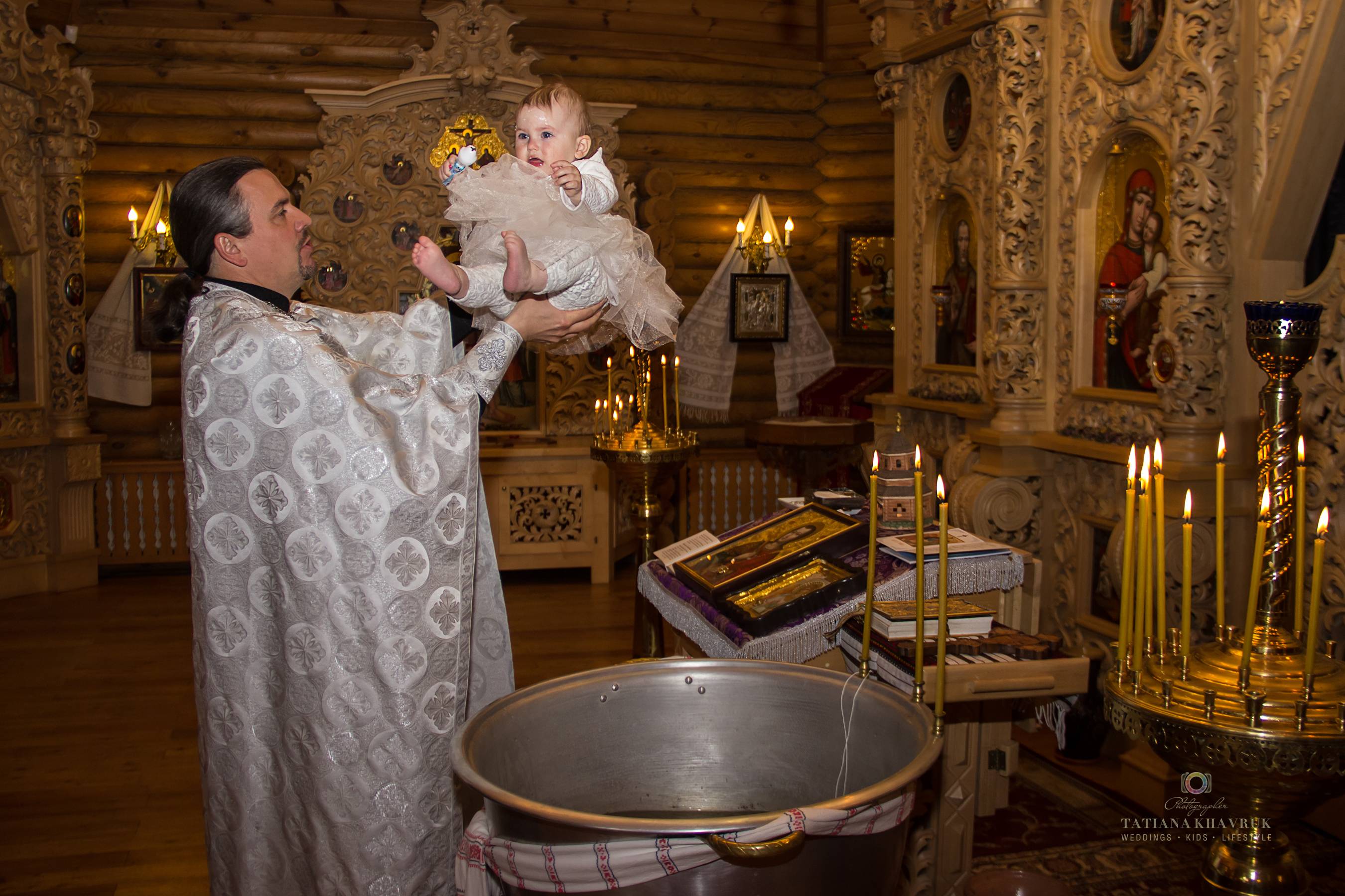 Как проходит обряд крещения в православии