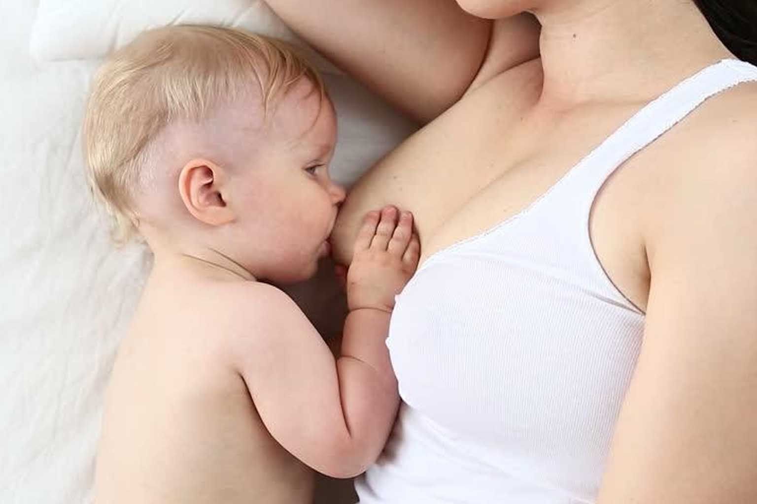 Как лечить симптомы застуженных грудных желез у кормящей мамы