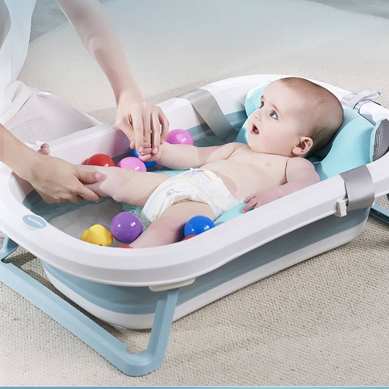 Детские ванночки: виды конструкции, особенности применения, советы по размещению и купанию новорождённых