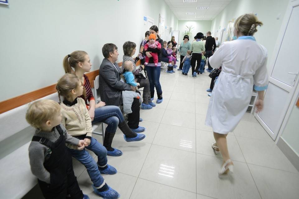 Идеи занятий для ребенка в очереди в поликлинике