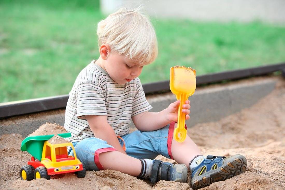 Разборки в песочнице, или что делать, если ребенок дерется?